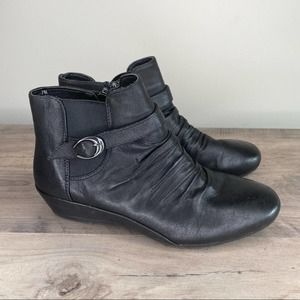 Women’s Booties size 7